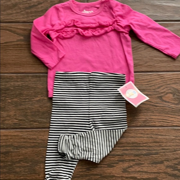 🎀Adorable girls 2 outfit bundle 🎀 - Picture 5 of 9